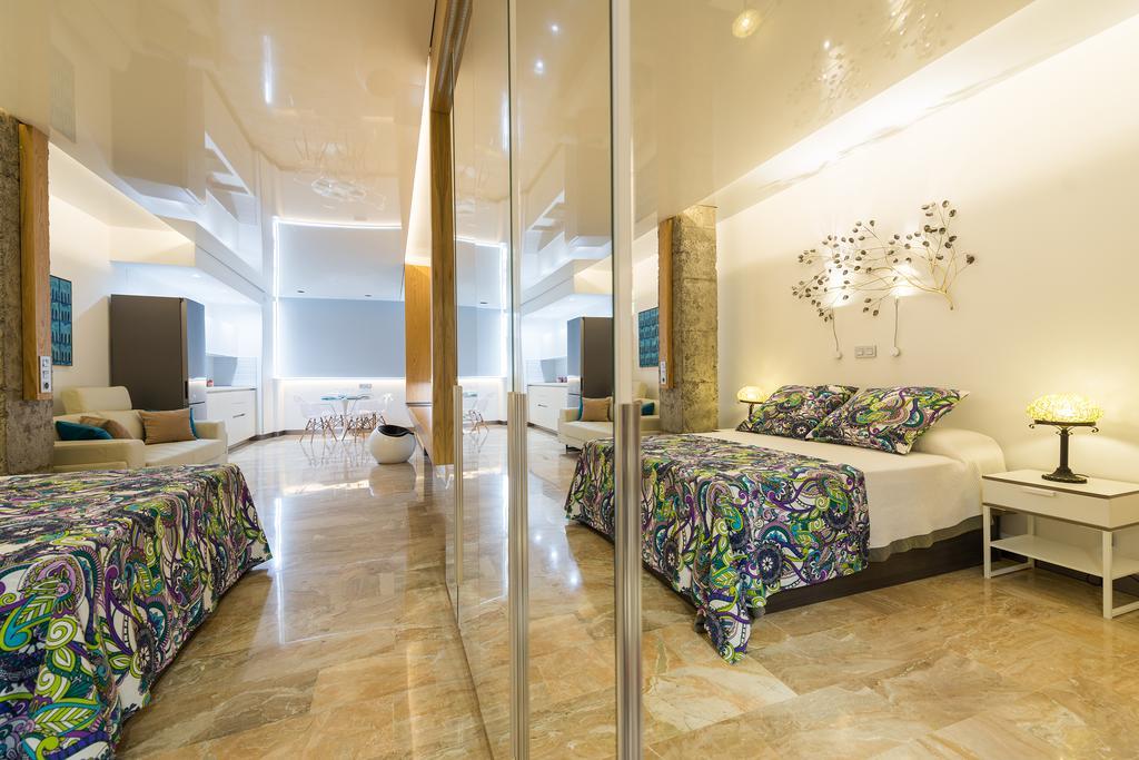 Suites Garden Loft Roy Lichtenstein Лас-Пальмас-де-Гран-Канарія Екстер'єр фото